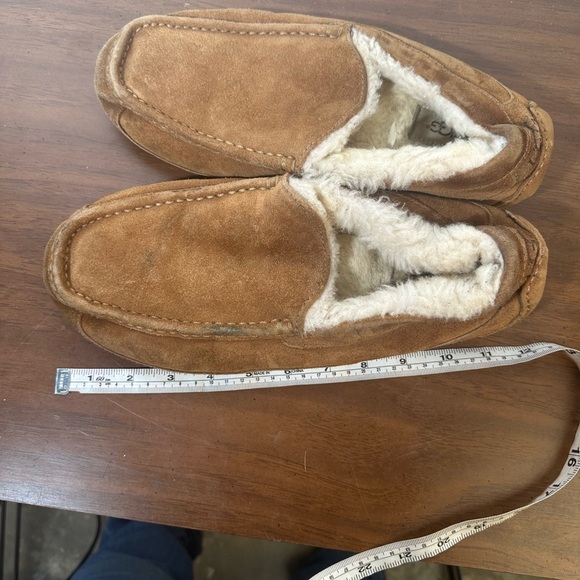 Men\'s Tan Suede UGG Loafers Slippers. 11.5-12 main image 10